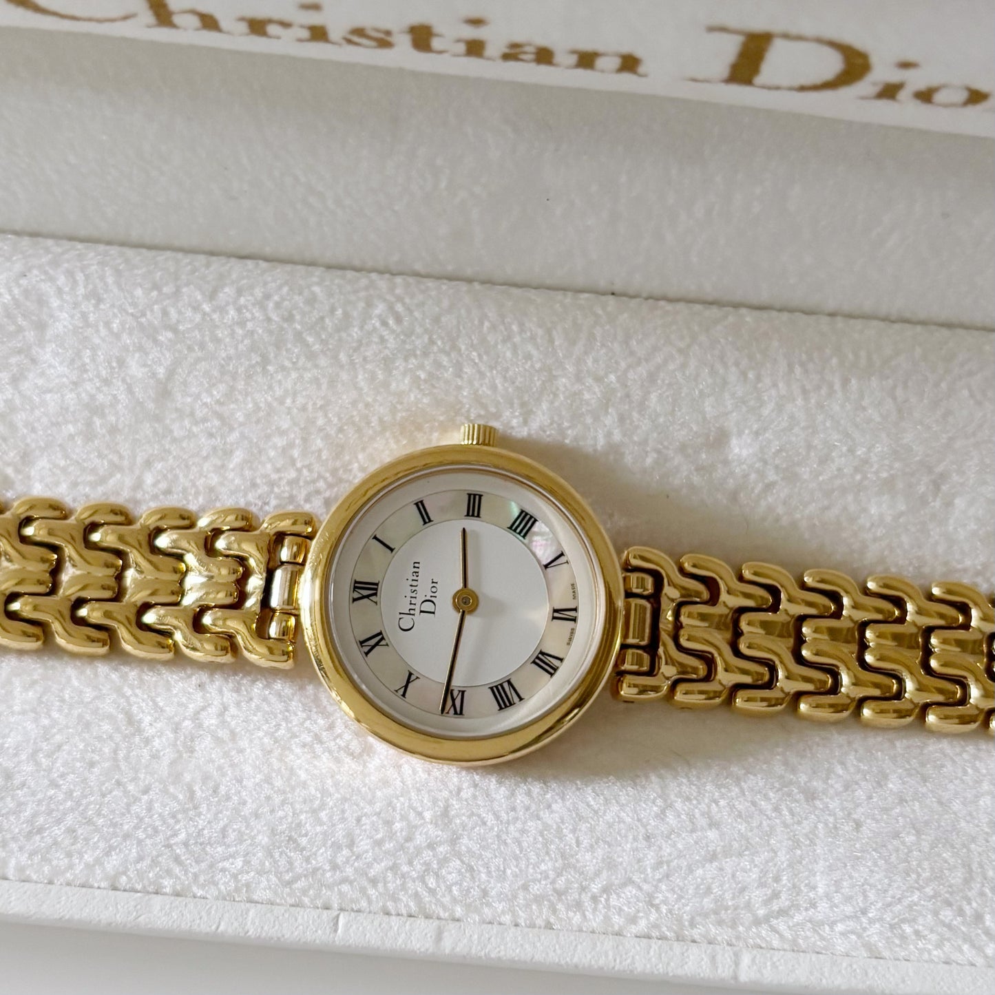 Dior 1990s Seashell Dial Round Watch