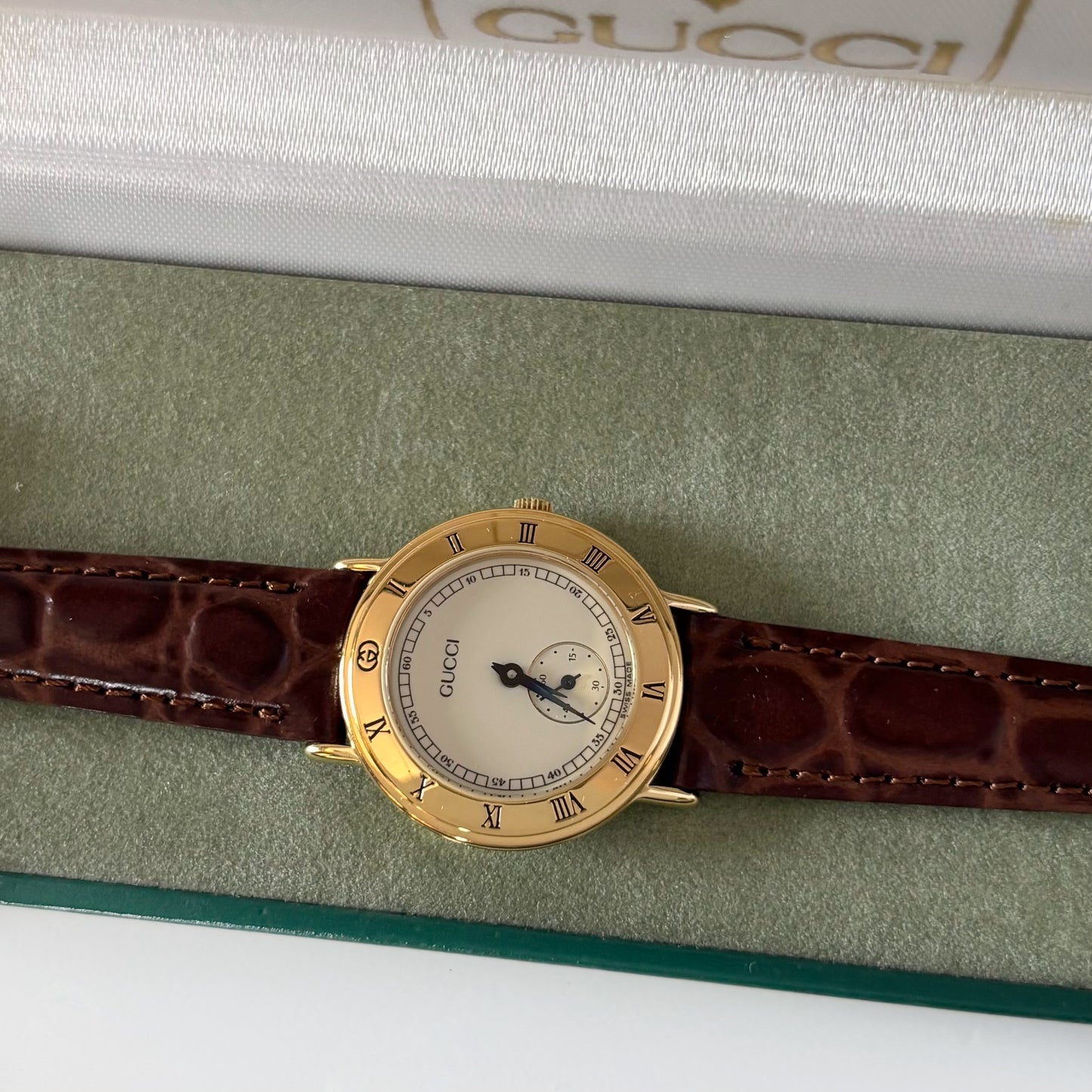 Gucci 1990s Sub second Round Dial Gold Plated Watch