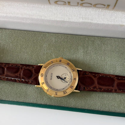 Gucci 1990s Sub second Round Dial Gold Plated Watch