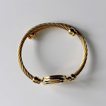 Gucci 1990s Seashell Dial Gold Plated Cable Bangle Watch