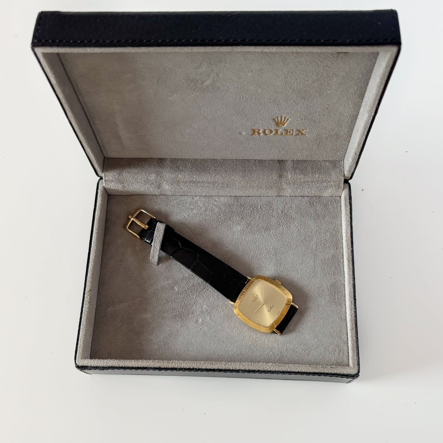 Rolex 1975 Cellini 18K Case Manual Wind Watch