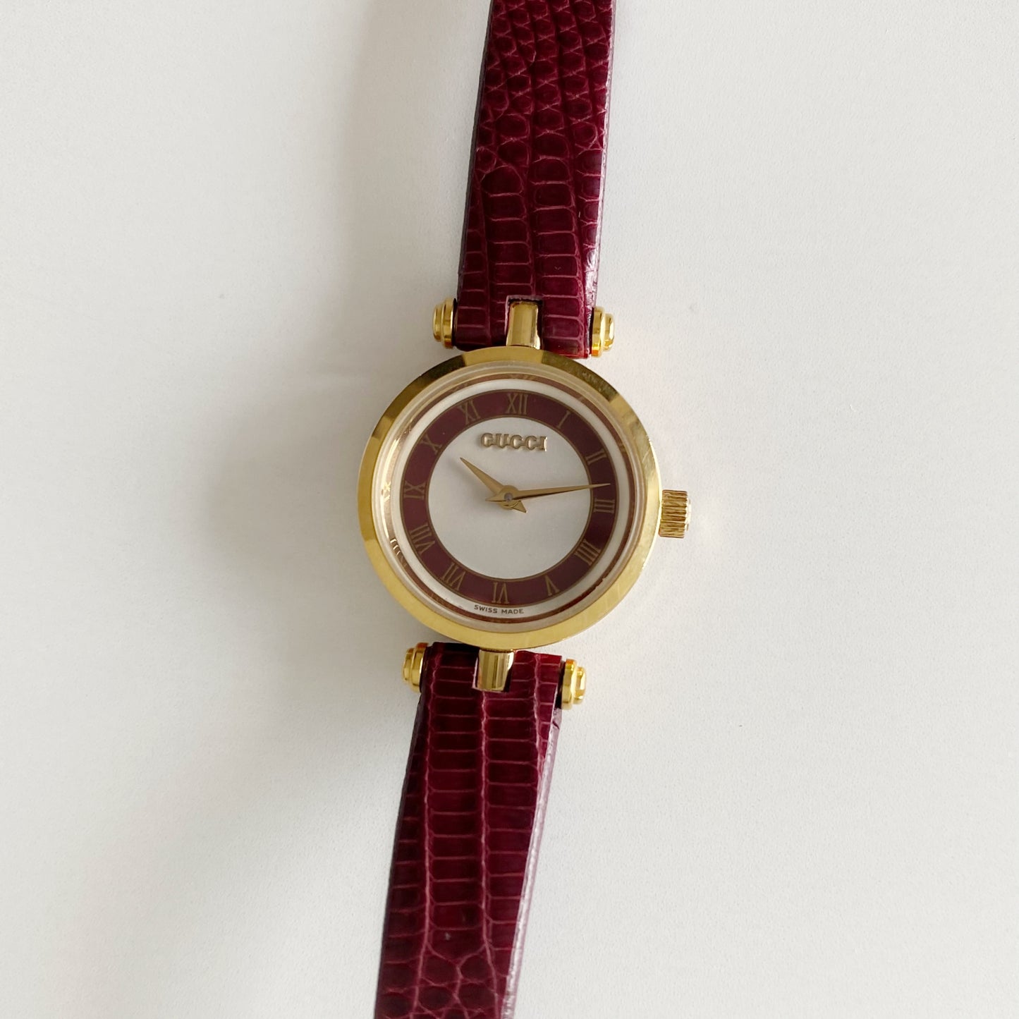 Gucci 1990s Round Dial Gold Plated Watch