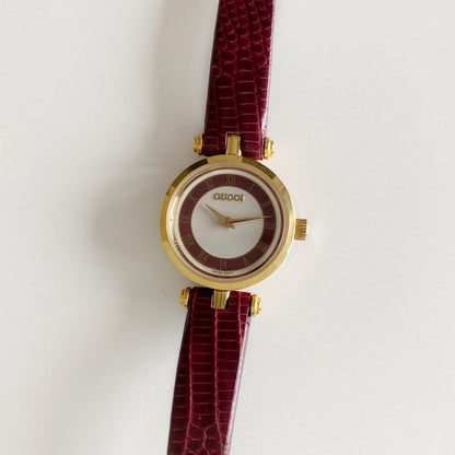 Gucci 1990s Round Dial Gold Plated Watch