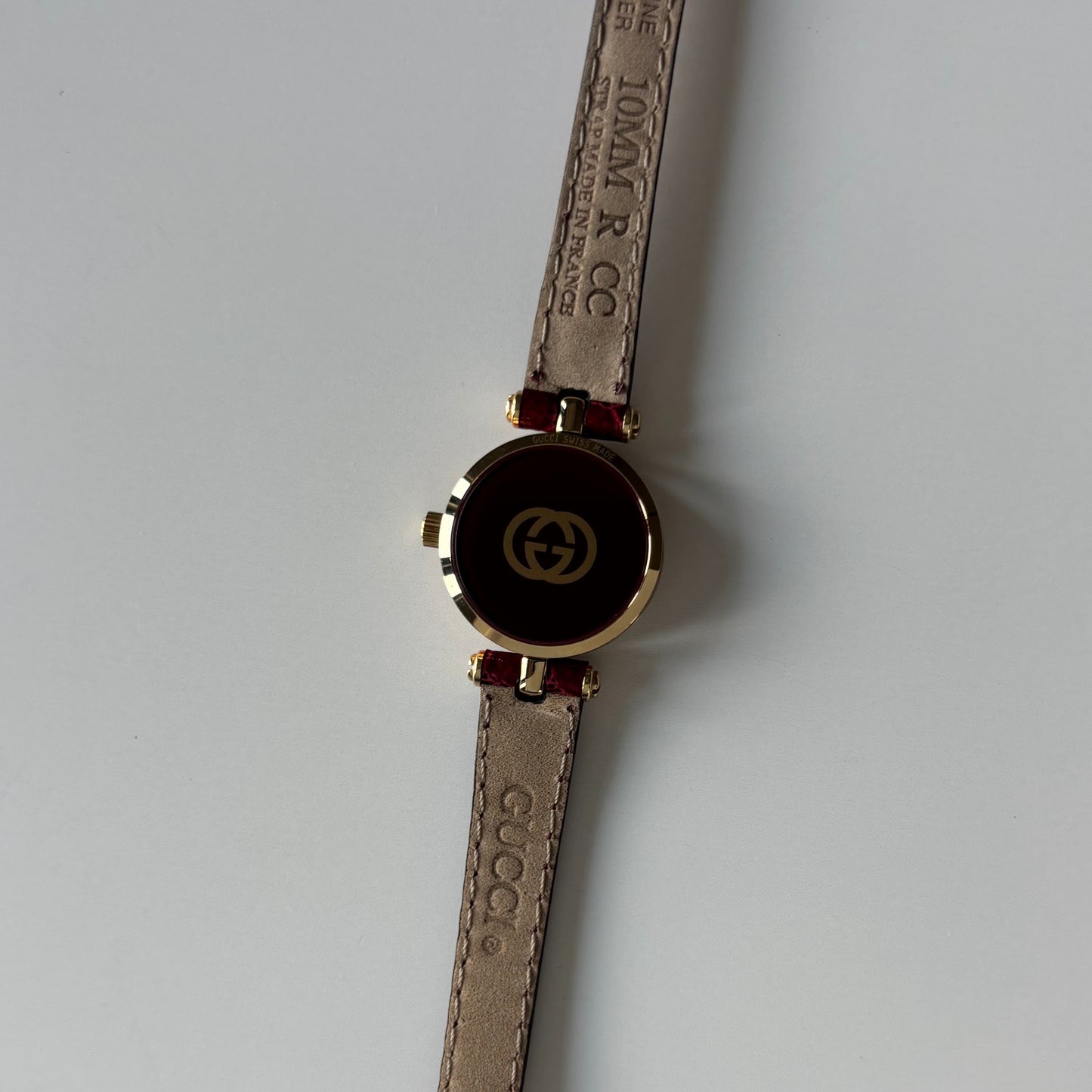 Gucci 1990s Sherry Round Dial Gold Plated Watch