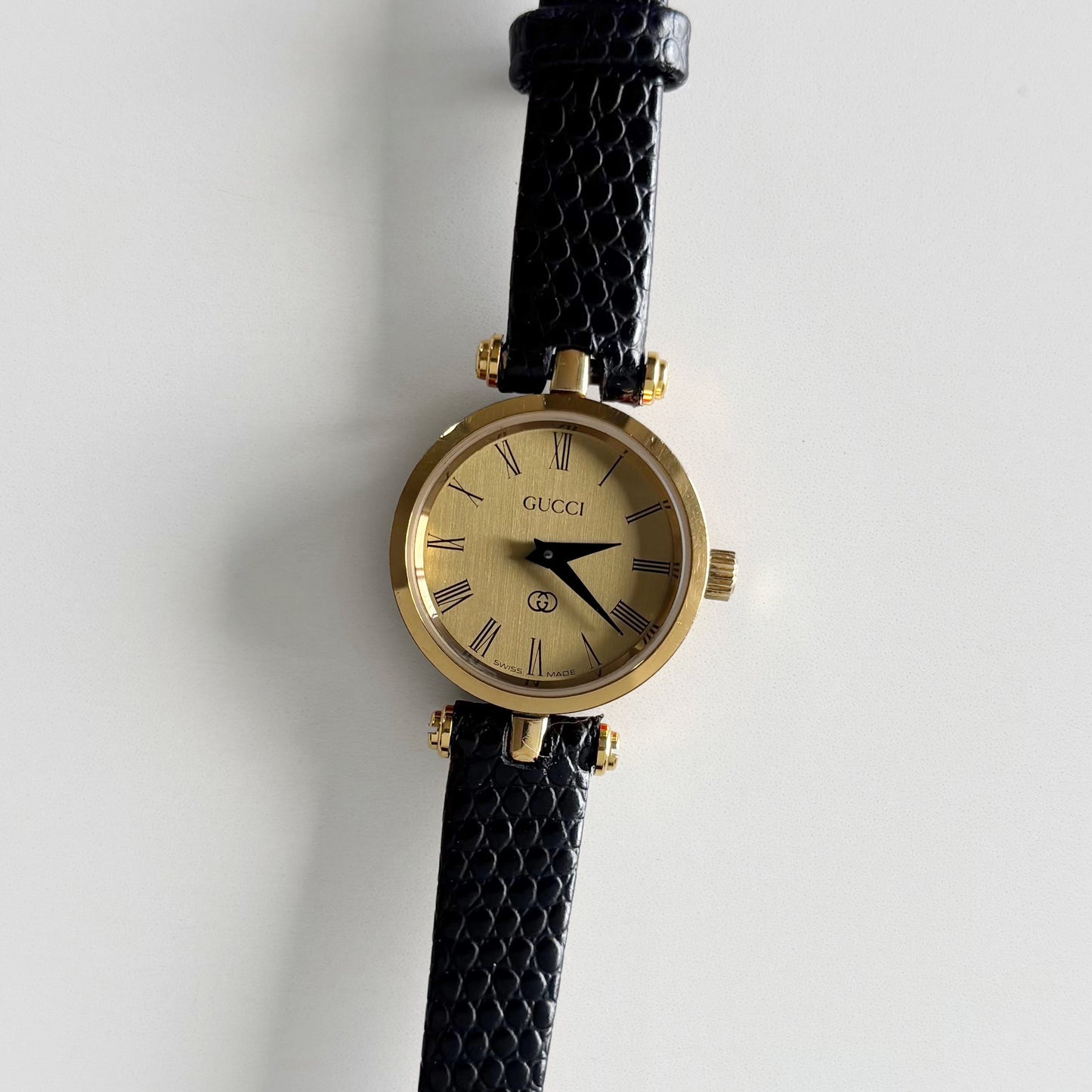 Gucci 1990s Round Dial Gold Plated Watch