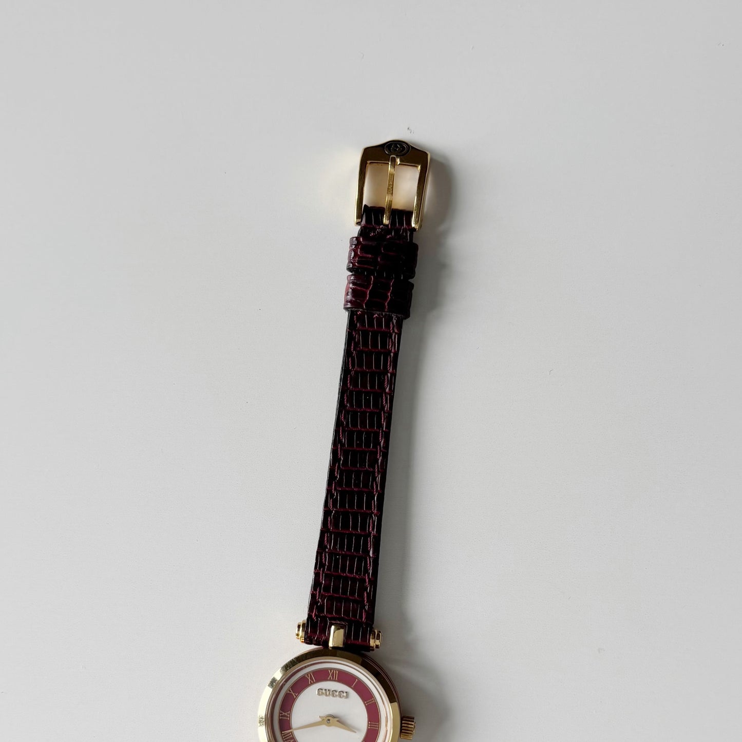 Gucci 1990s Round Dial Red Gold Plated Watch