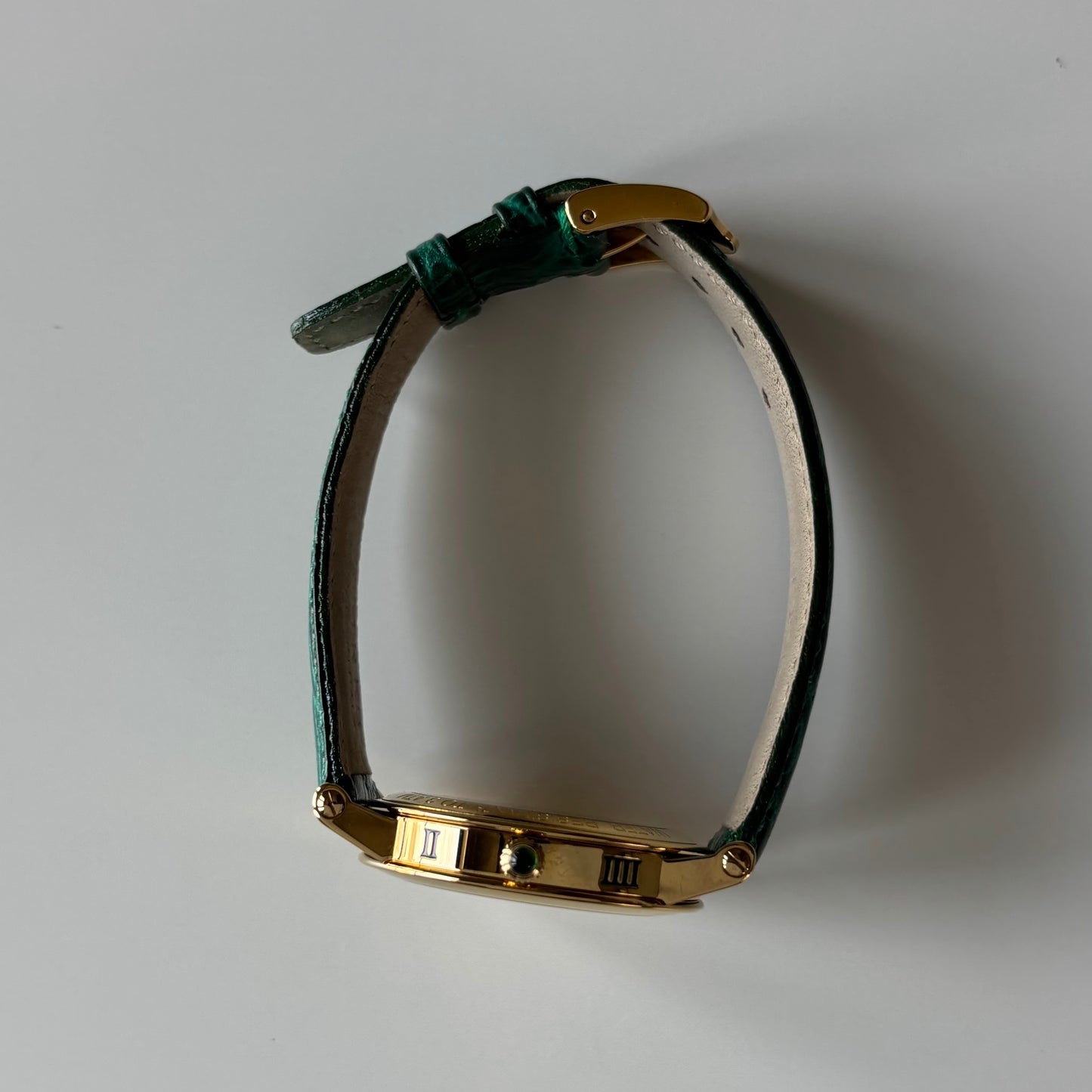 Gucci 1990s Date Round Dial Gold Plated Watch (Large)