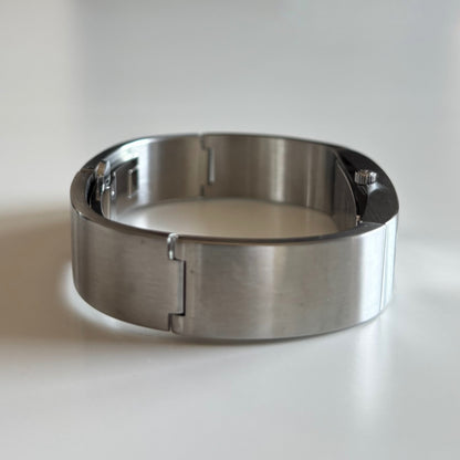 Gucci 1990s Silver Stainless steel Bangle Watch