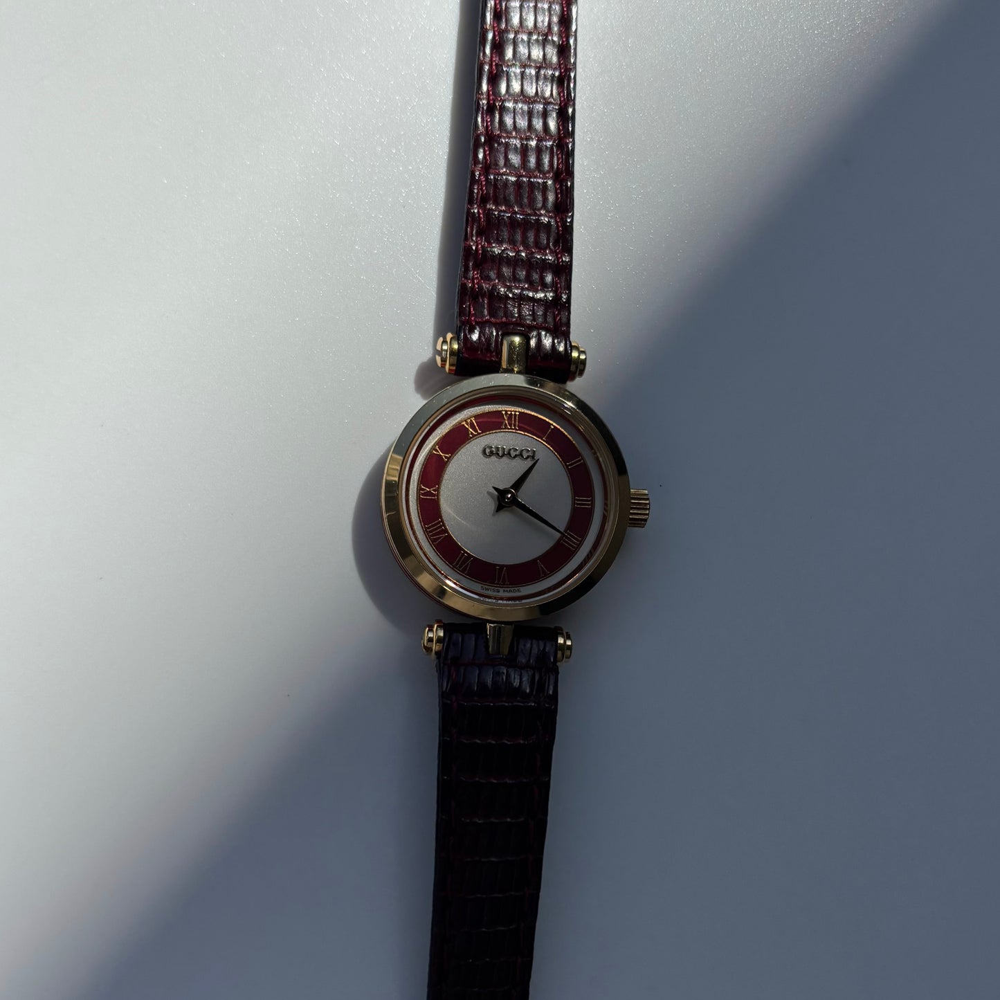 Gucci 1990s Round Dial Red Gold Plated Watch