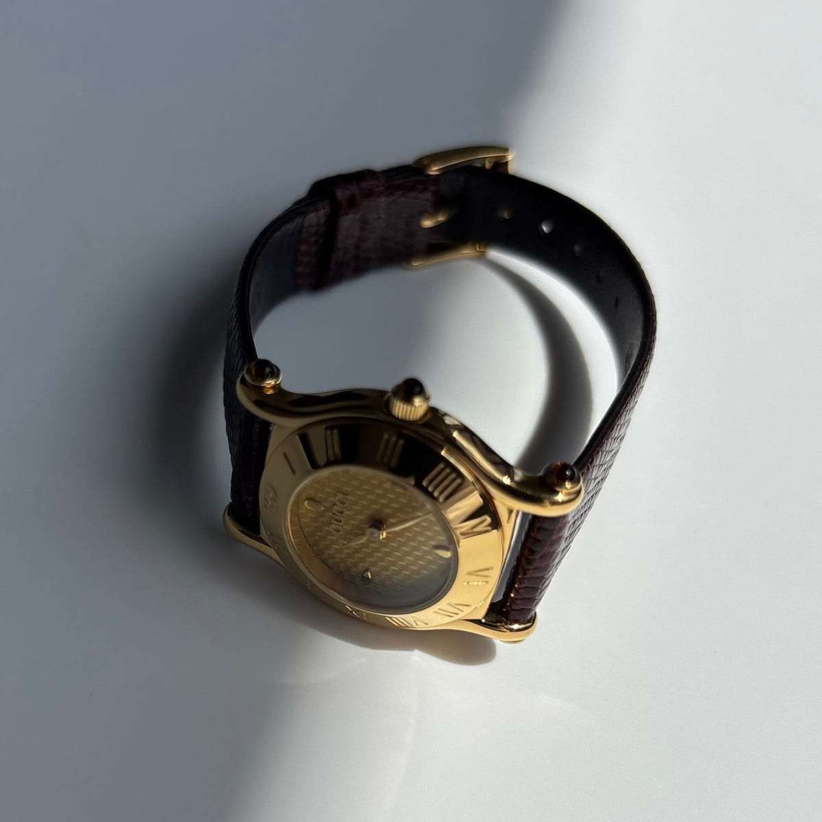 Gucci 1990s Round Dial Gold Plated Watch