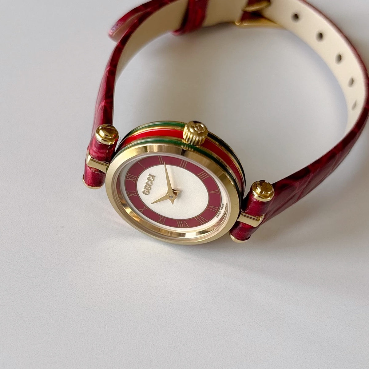 Gucci 1990s Sherry Round Dial Red Watch