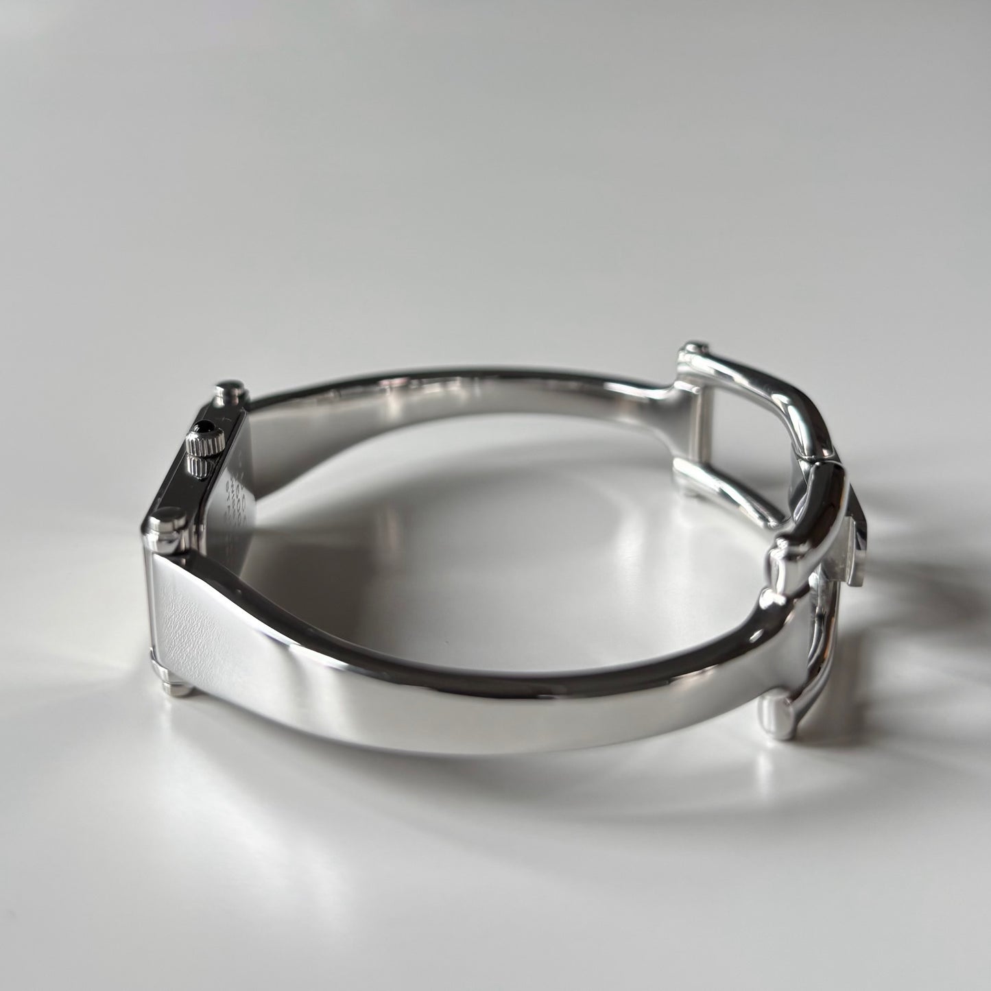 Gucci 1990s Rectangular Dial Silver Bangle Watch