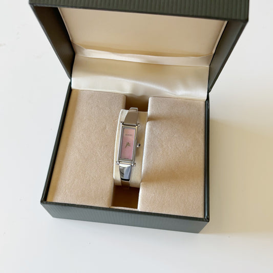Gucci 1990s Seashell Dial Stainless steel Bangle Watch