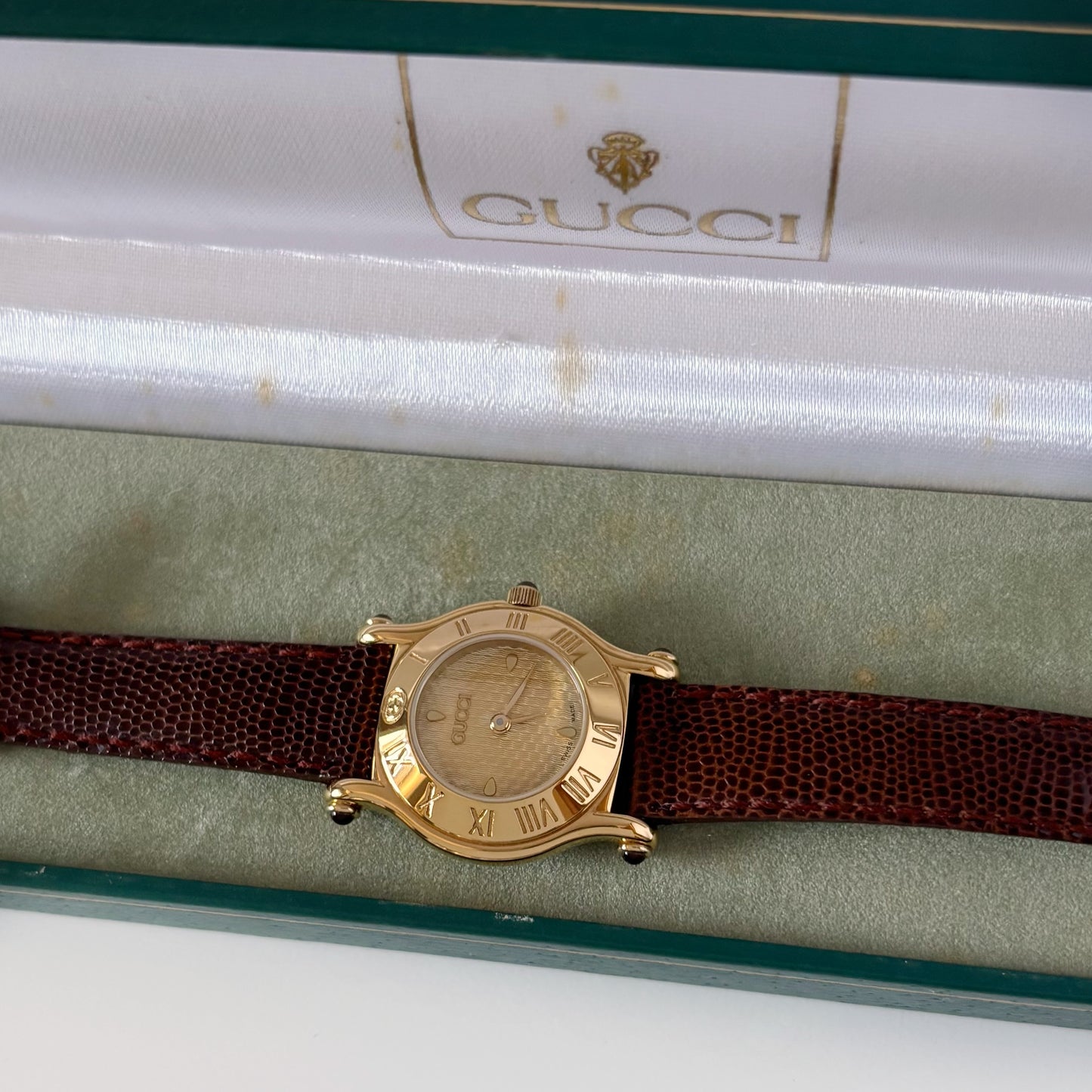 Gucci 1990s Round Dial Gold Plated Watch
