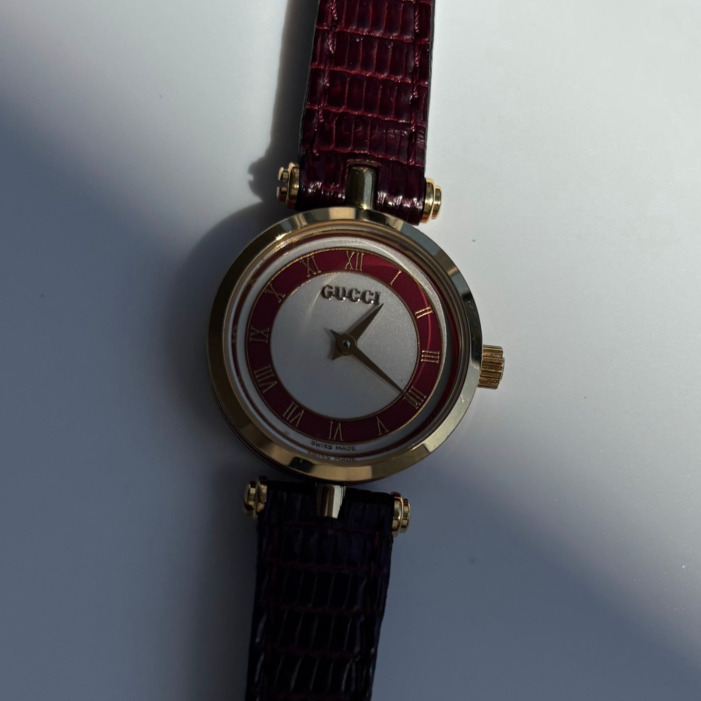 Gucci 1990s Round Dial Red Gold Plated Watch