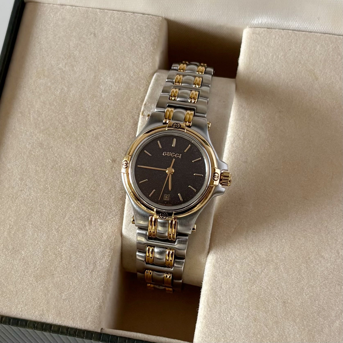 Gucci 1990s Date Black Round Dial Two-Tone Gold-Plated Watch