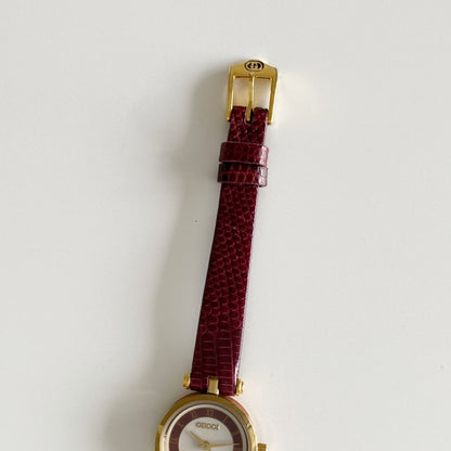 Gucci 1990s Round Dial Gold Plated Watch