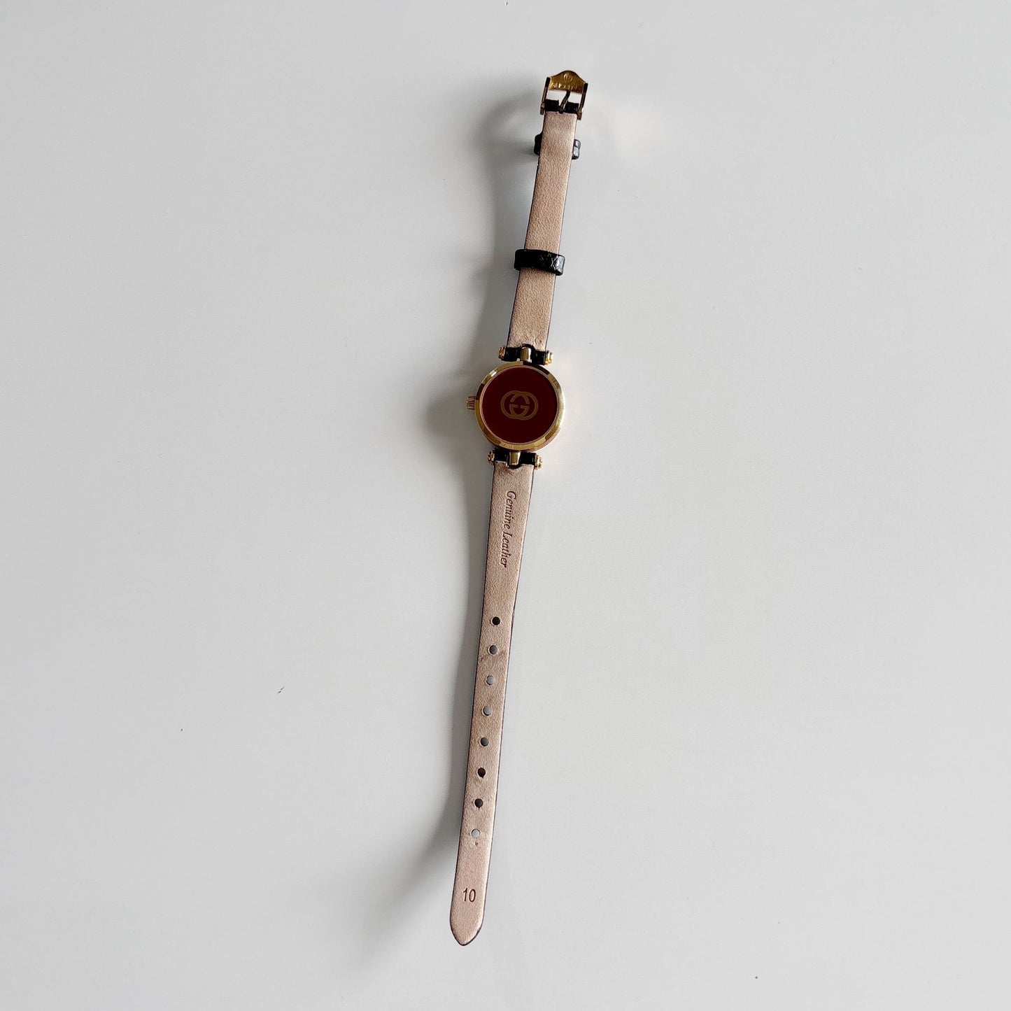 Gucci 1990s Round Dial Gold Plated Watch