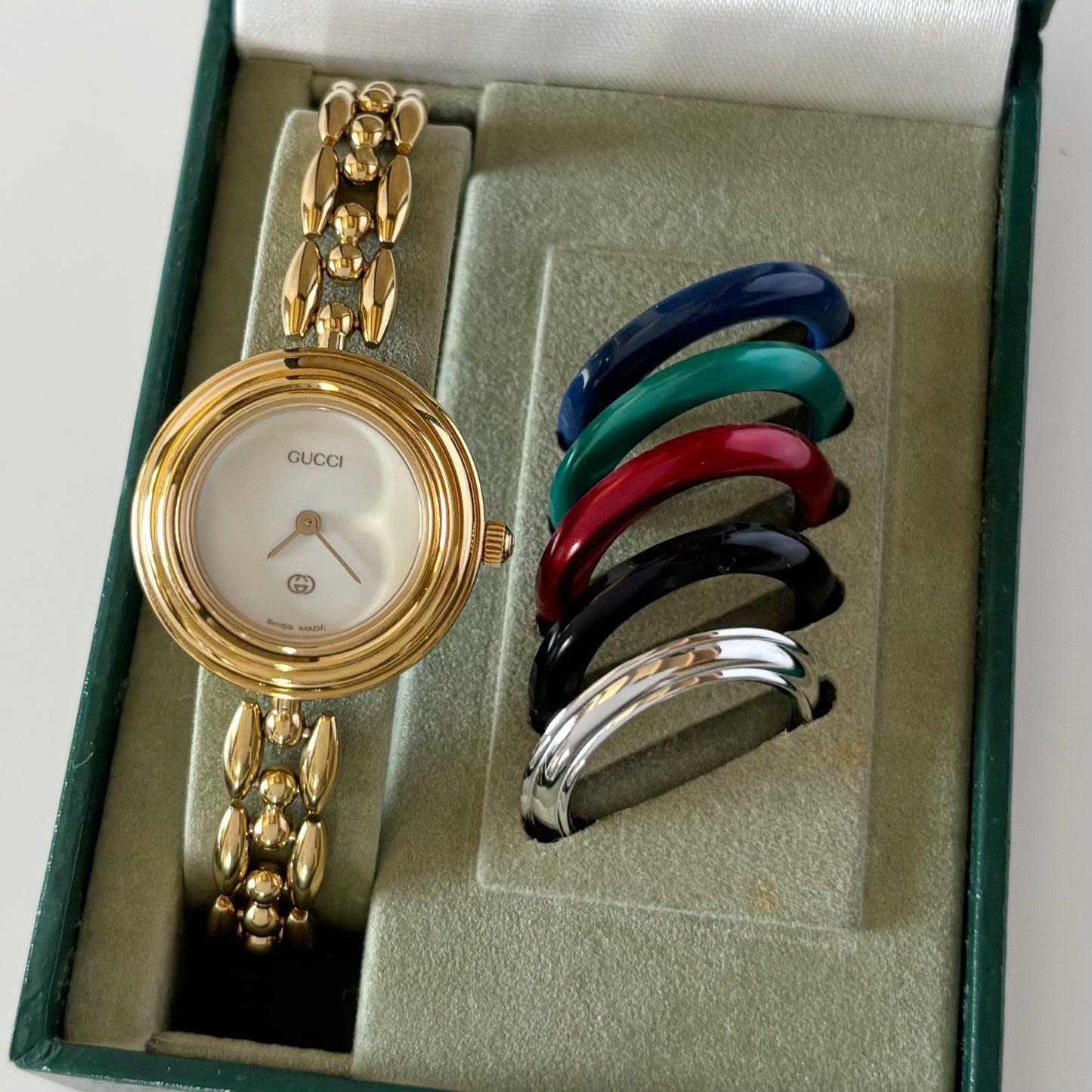 Gucci 1990s Interchangeable Bezel Gold Plated Rice Chain Watch with case, 6 bezels (165mm)