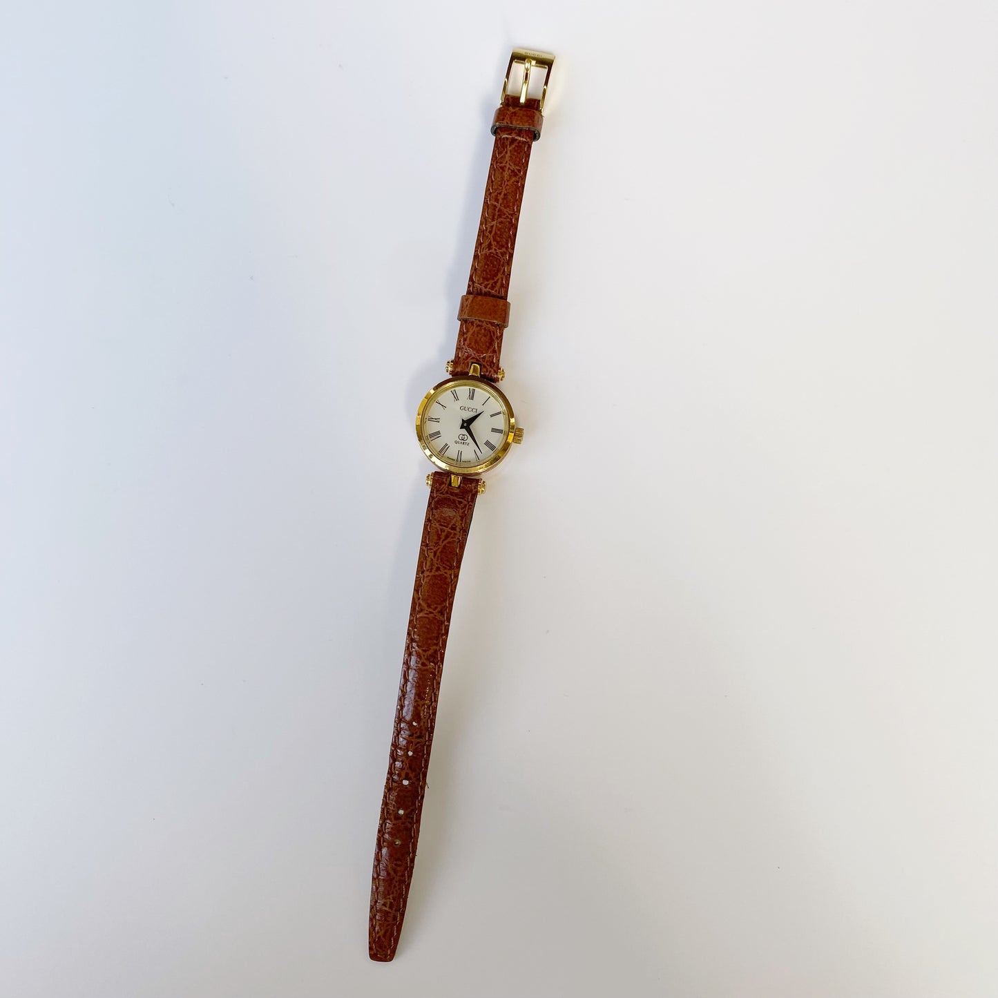 Gucci 1990s Sherry Round Watch