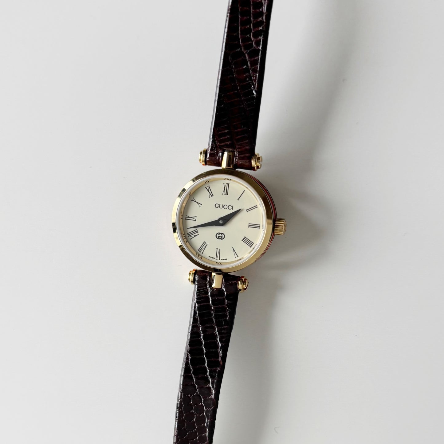 Gucci 1990s Sherry Round Dial Gold Plated Watch