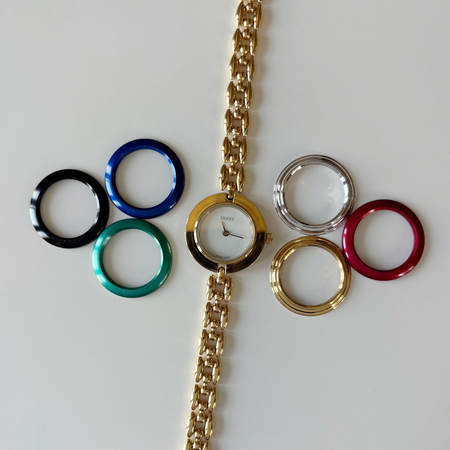 Gucci 1990s Interchangeable Bezel Gold Plated Rice Chain Watch with case, 6 bezels (160mm)