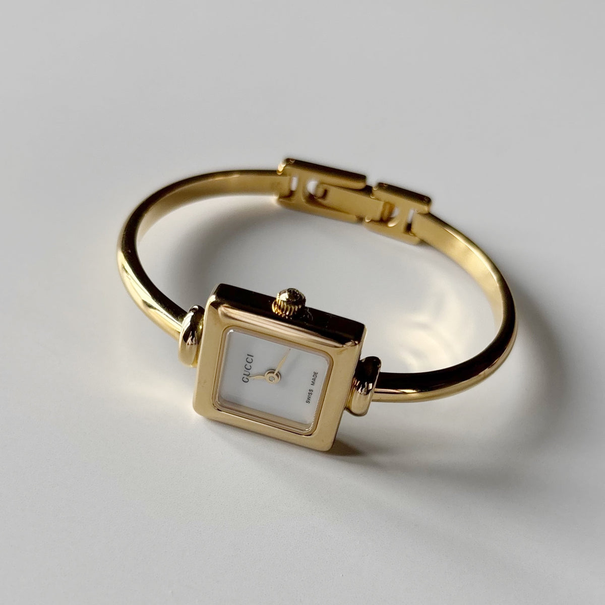 Gucci 1990s Square Dial Gold Plated Watch (Small)