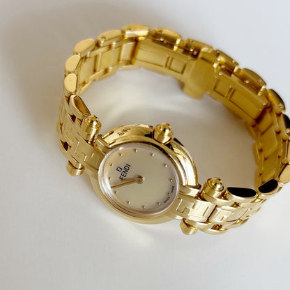 Fendi 1990s Seashell Round Dial Gold Plated Watch