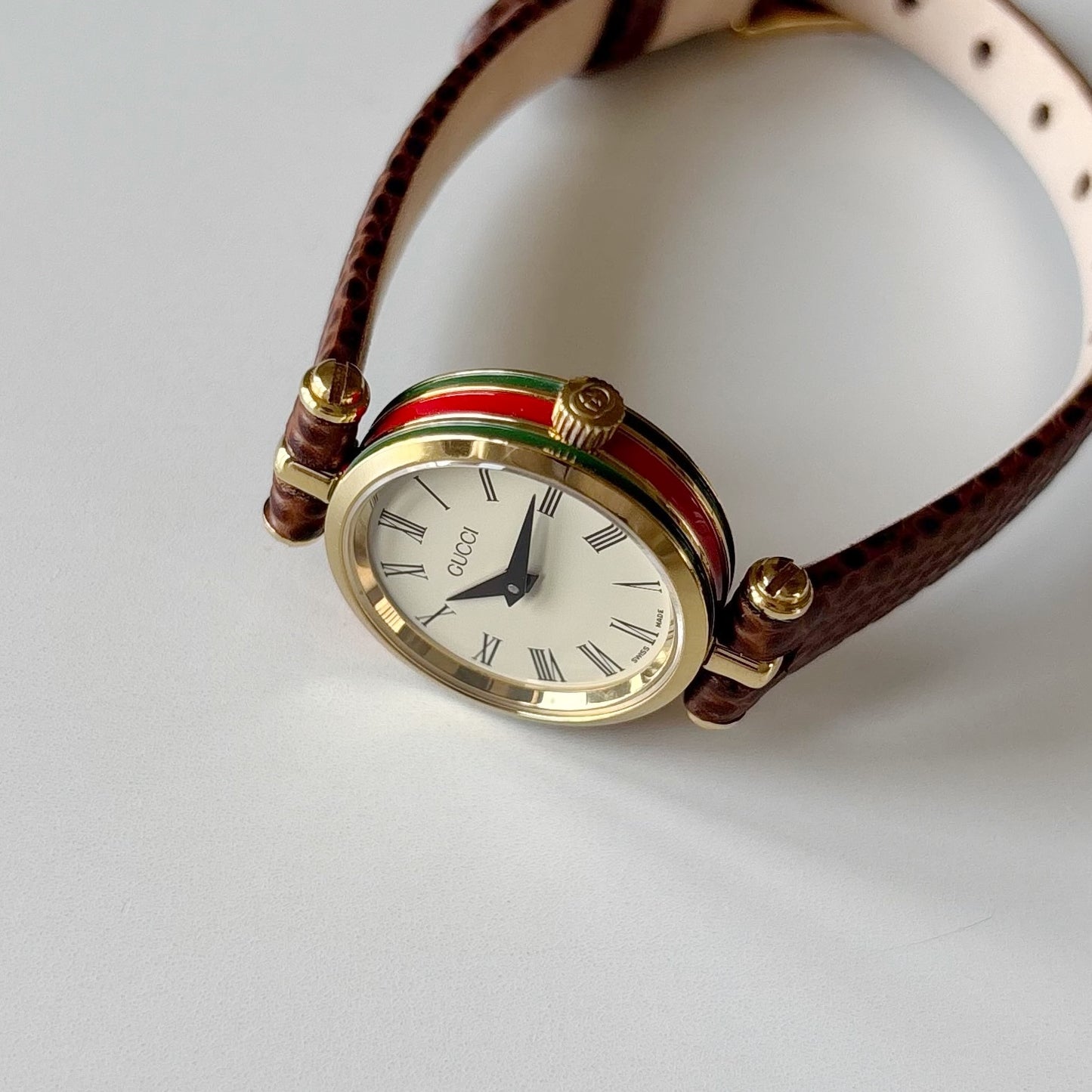 Gucci 1990s Round Dial Gold Plated Watch