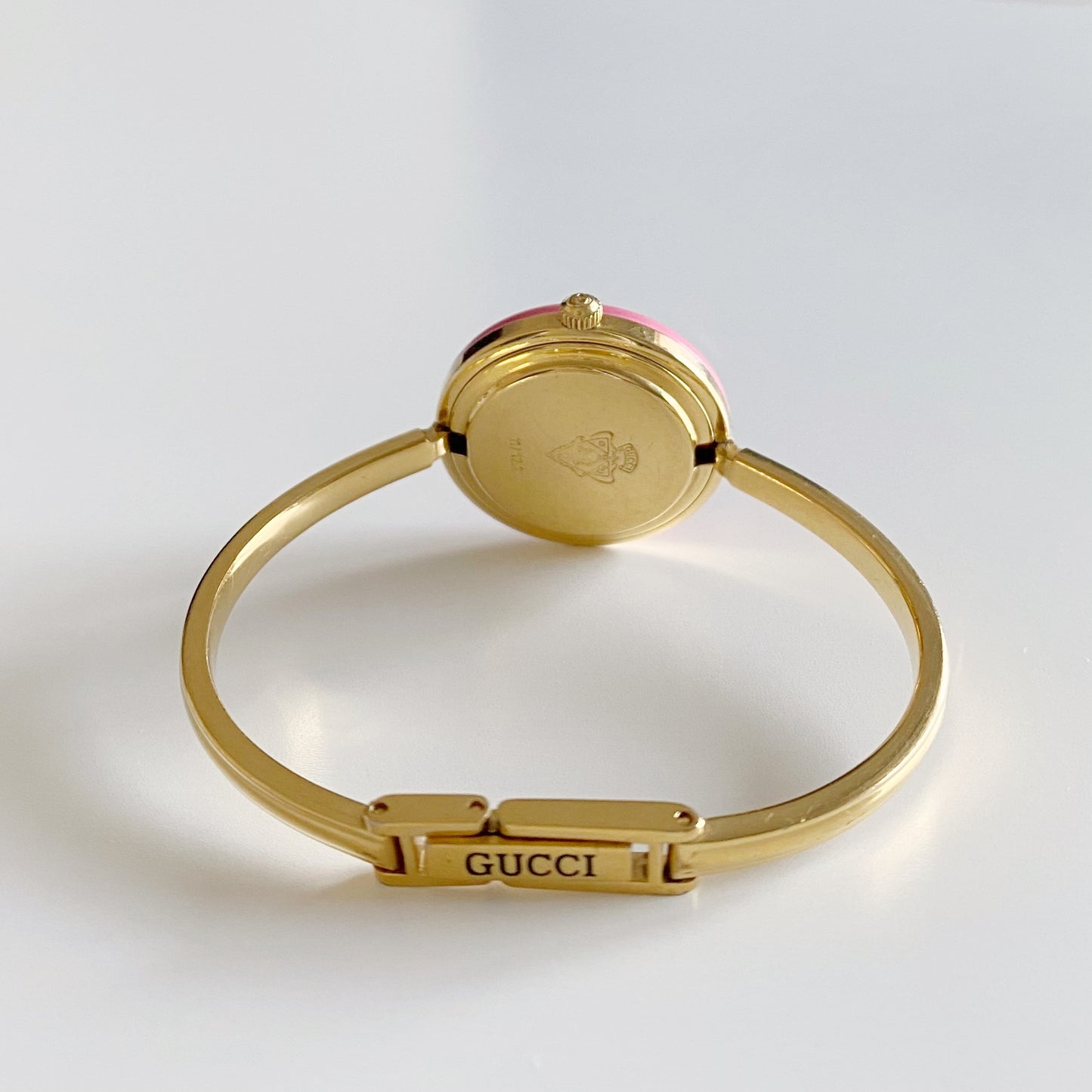 Gucci 1990s Interchangeable Bezel Gold Plated Bangle Watch with 12 bezels, case (Small)
