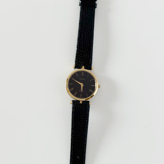 Gucci 1990s Black Round Dial Gold-Plated Sherry Watch (Large)
