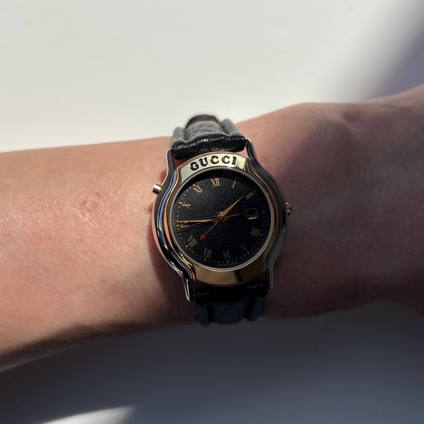 Gucci 1990s Date Black Round Dial Two Tone Watch
