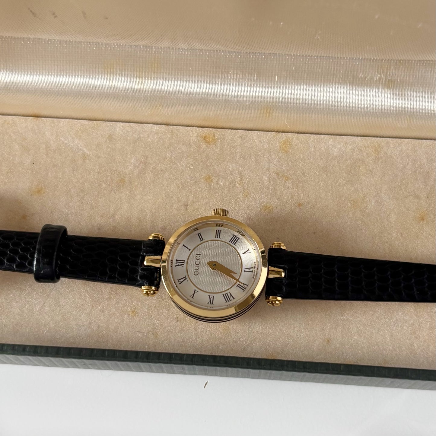 Gucci 1990s Round Dial Gold Plated Watch