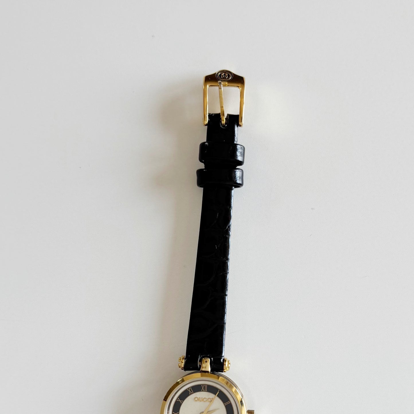 Gucci 1990s Round Dial Gold Plated Watch