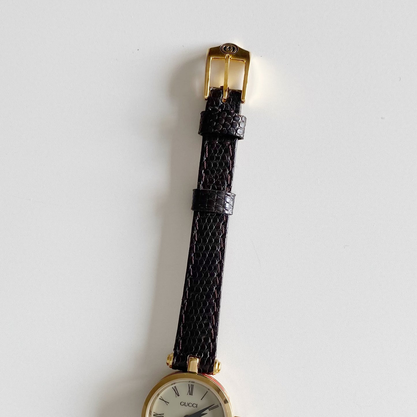 Gucci 1990s Sherry Round Dial Gold Plated Watch