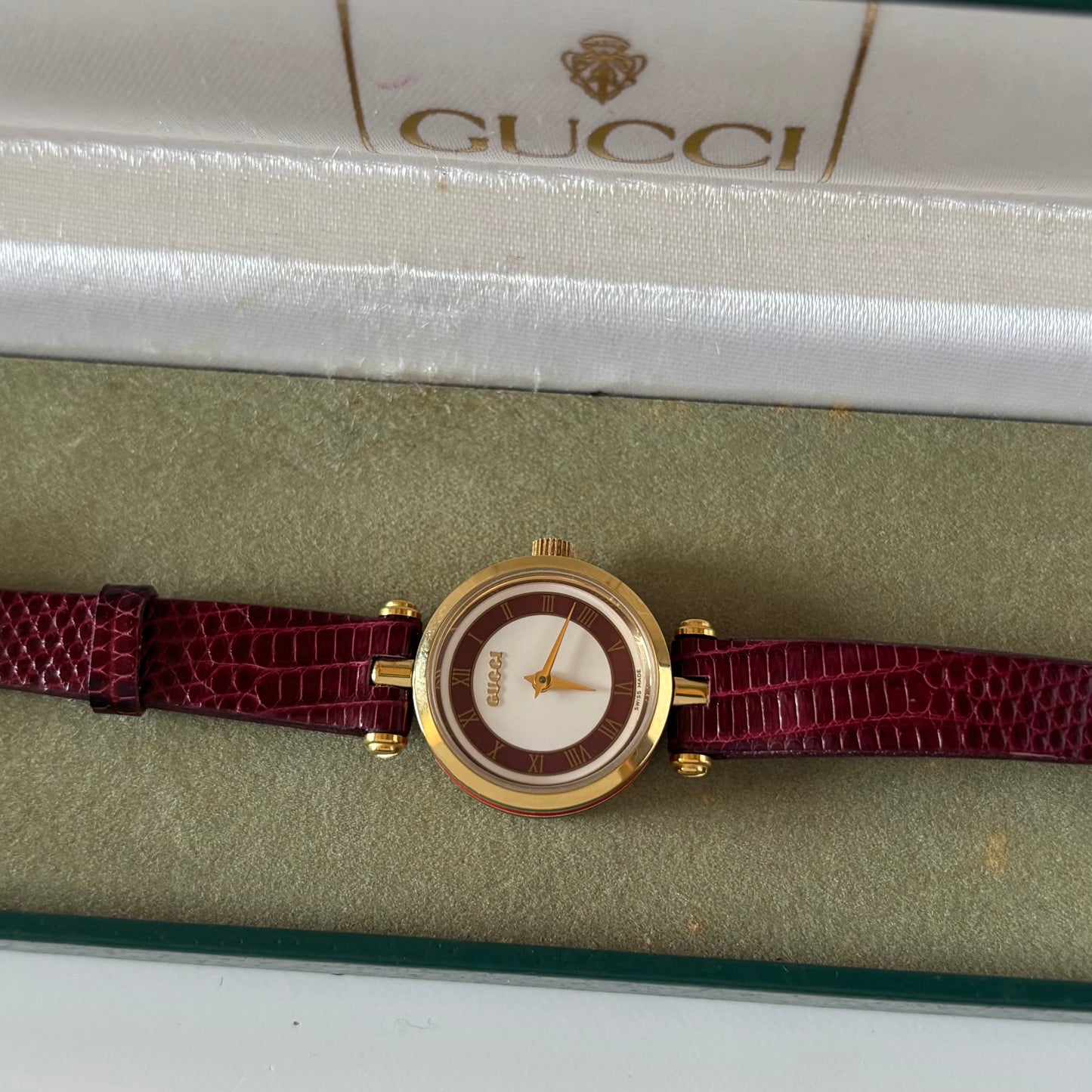 Gucci 1990s Round Dial Gold Plated Watch