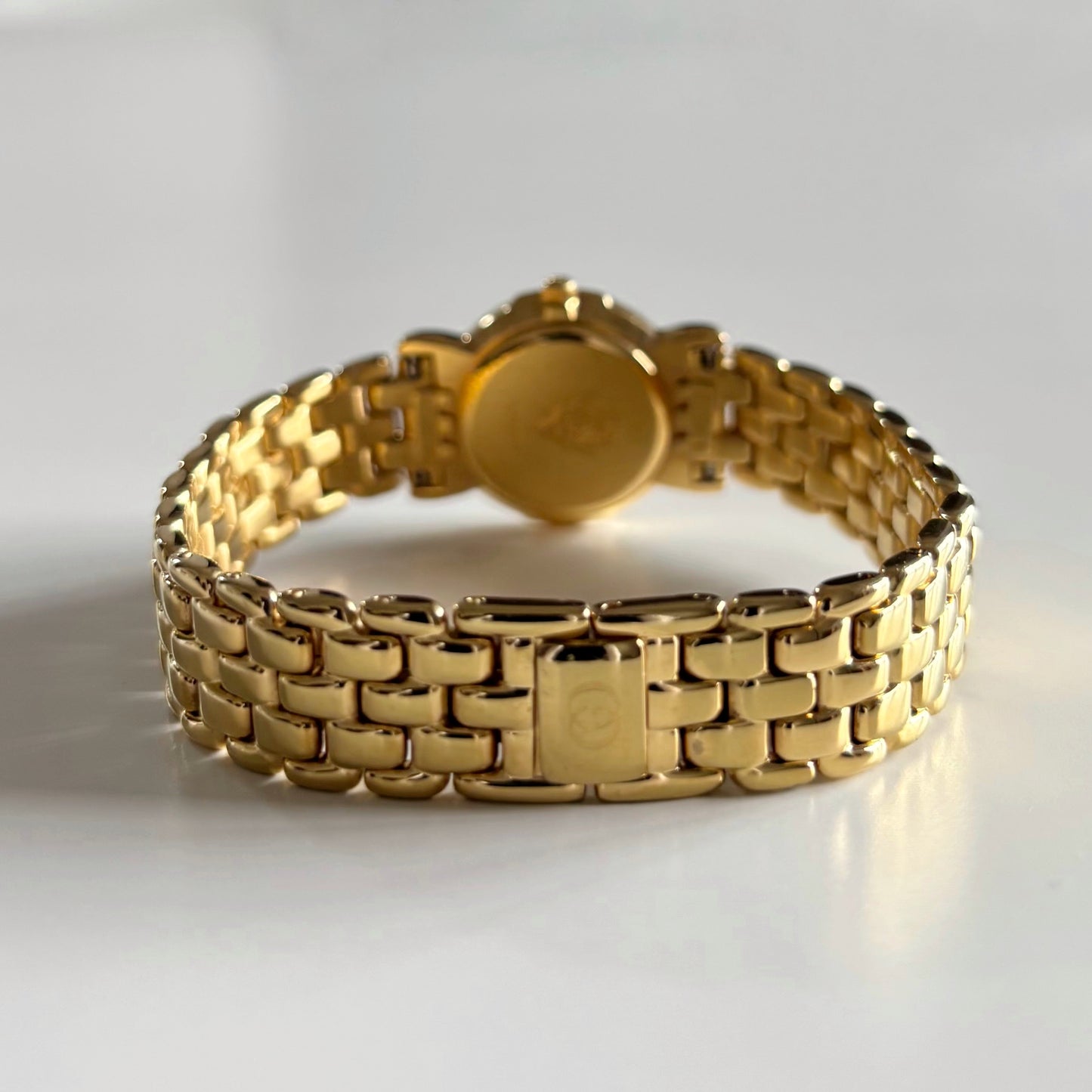 Gucci 1990s Round Dial Gold Plated Watch