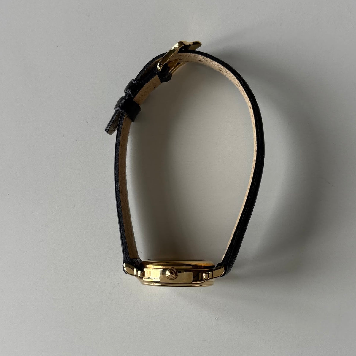 Celine 1980s Seashell Round Dial Gold Plated Watch