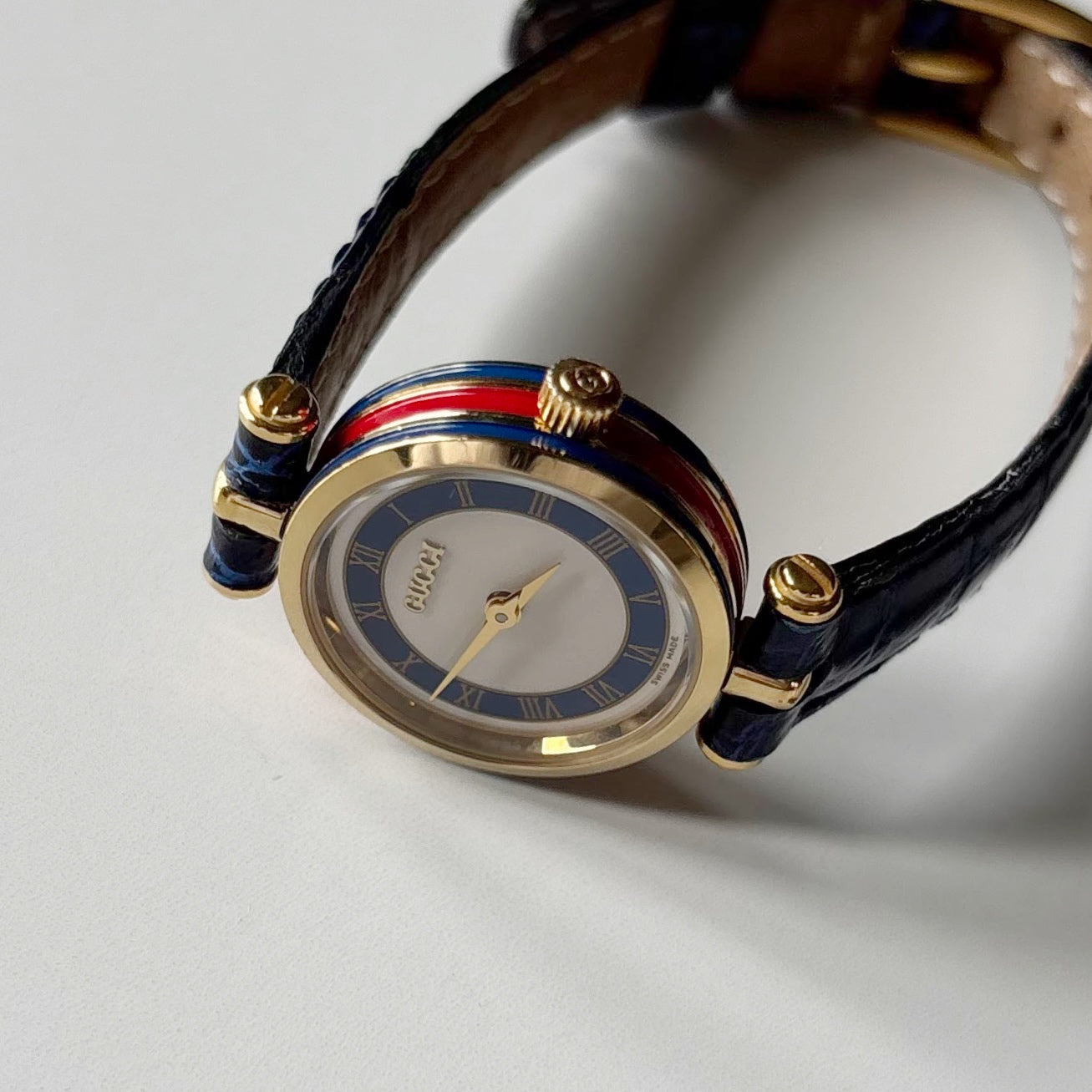 Gucci 1990s Round Dial Blue Gold Plated Watch