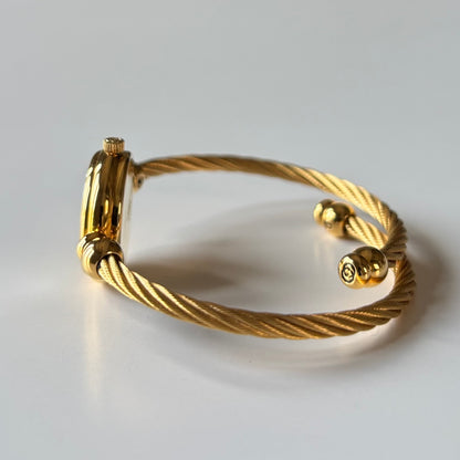 Gucci 1990s Seashell Dial Gold Plated Cable Bangle Watch