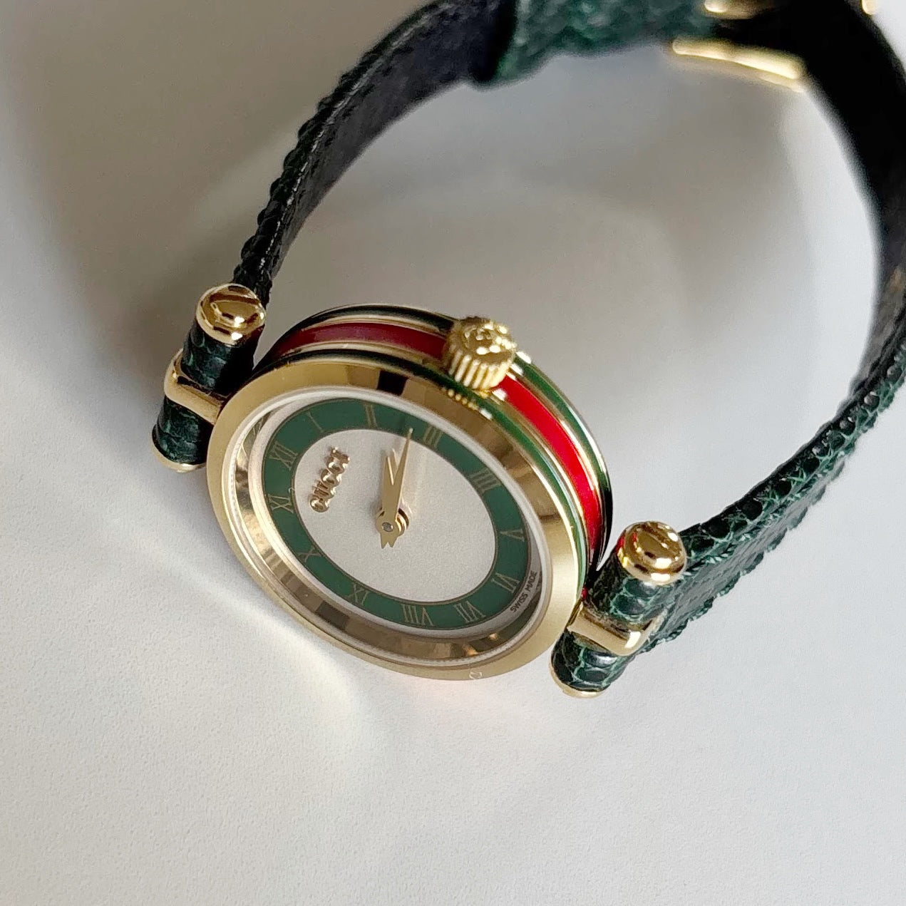 Gucci 1990s Green Sherry Round Dial Gold Plated Watch