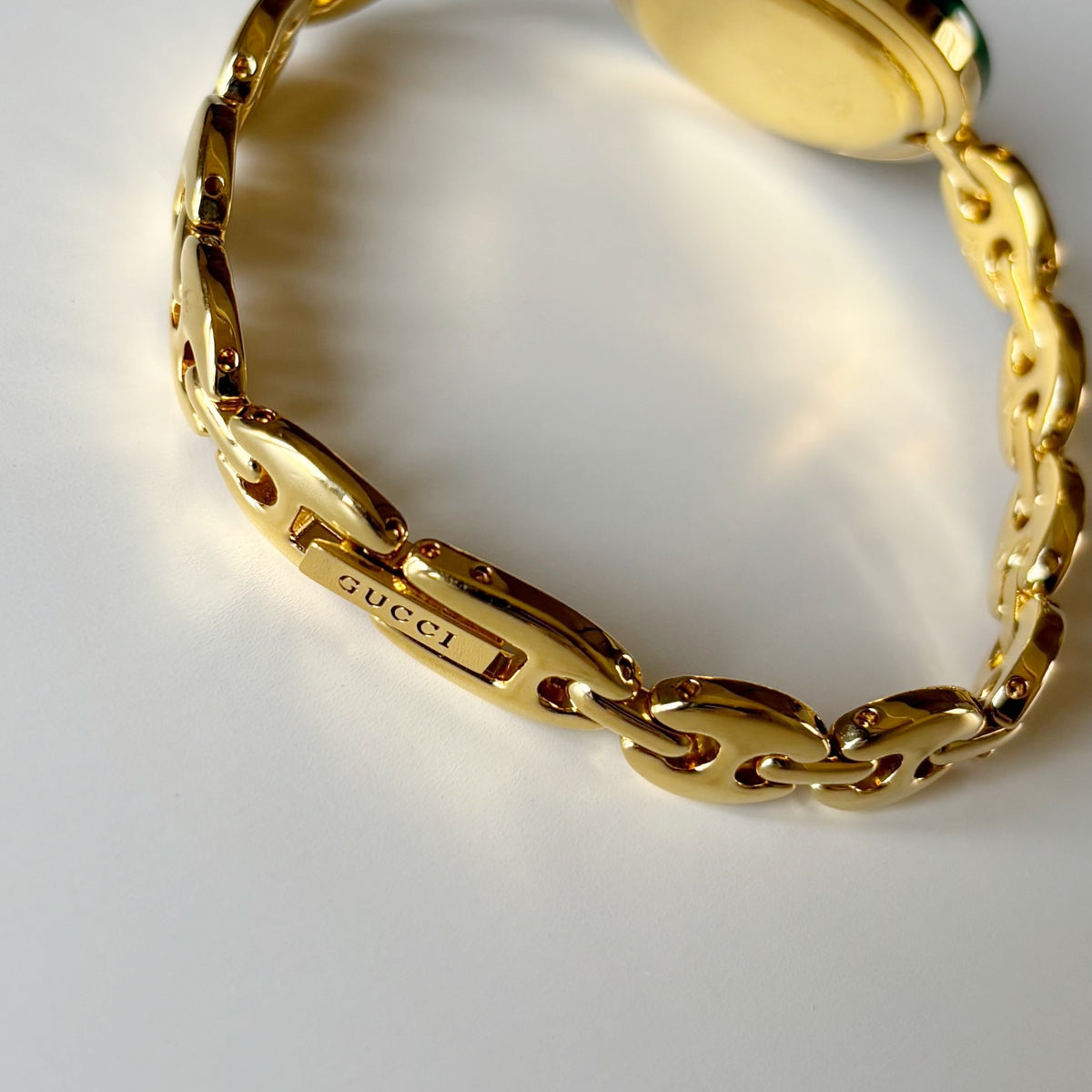 Gucci 1990s Interchangeable Bezel Gold Plated Chain Watch with 6 bezels, case (165mm)