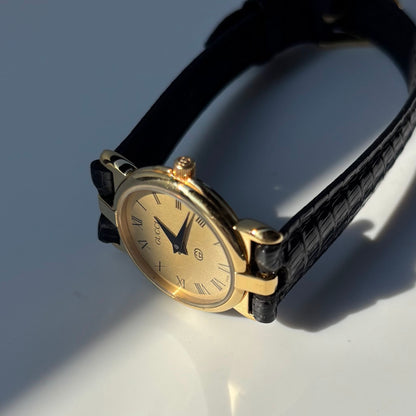 Gucci 1990s Round Dial Gold Plated Watch