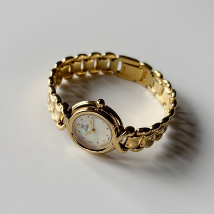 Fendi 1990s Seashell Round Dial Gold Plated Watch