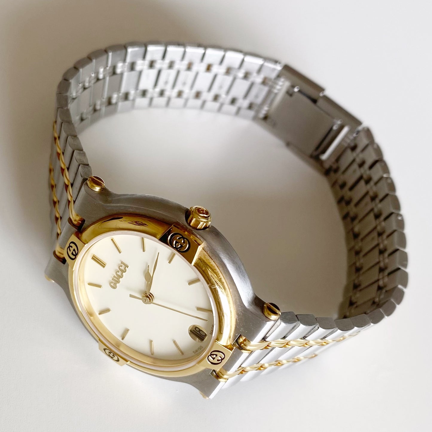 Gucci 1990s Date Round Dial Two Tone Watch (Large)
