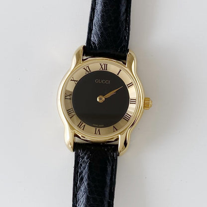 Gucci 1990s Black Dial Round Watch