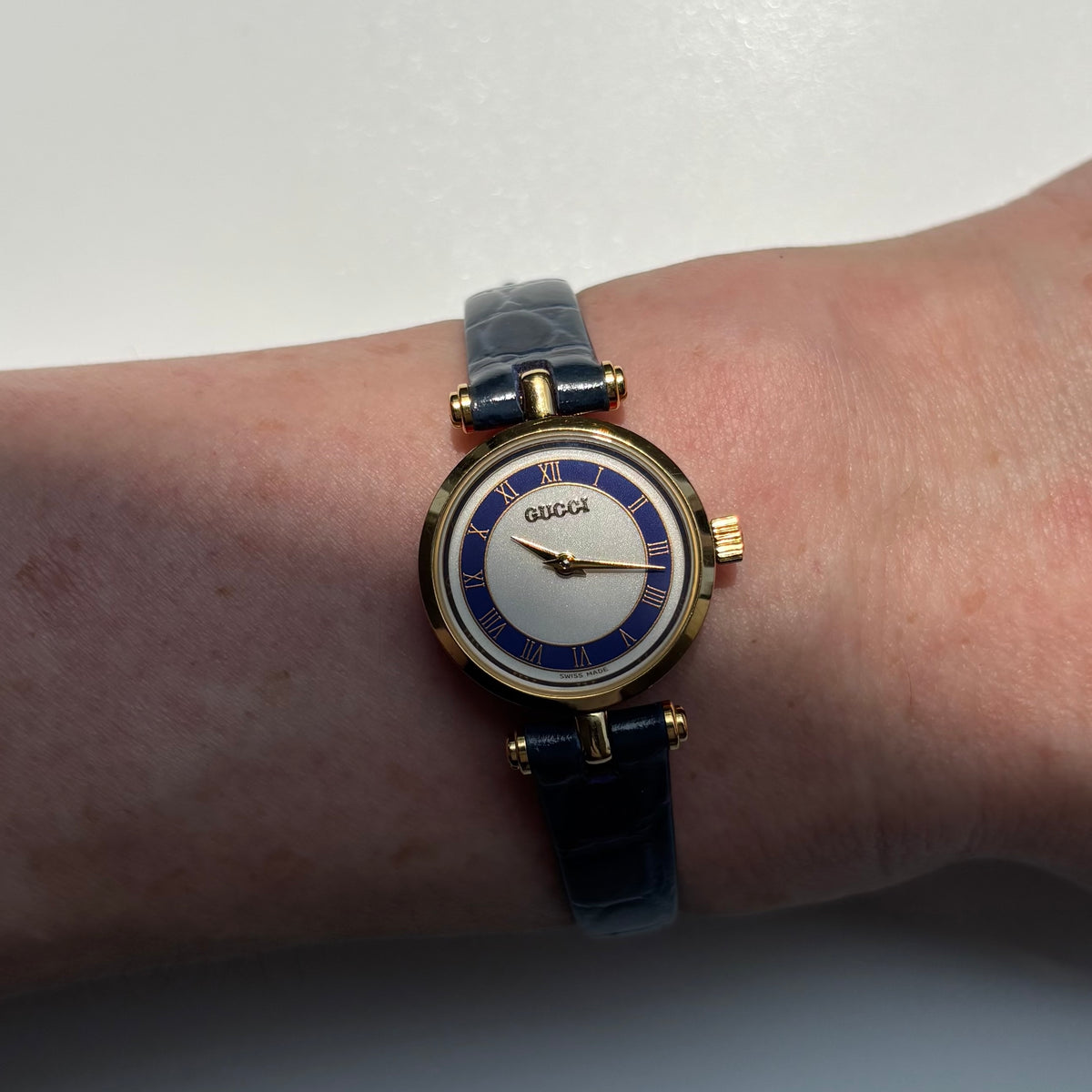 Gucci 1990s Sherry Round Dial Blue Watch