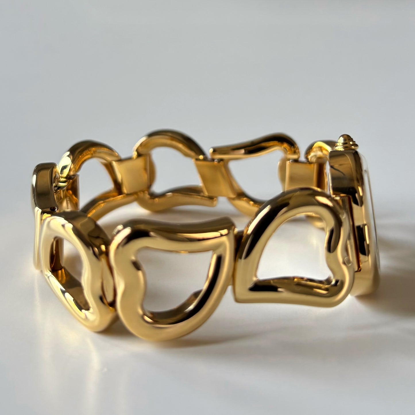 Yves Saint Laurent 1990s Heart Shaped Dial Band Gold Plated Watch (8/1)