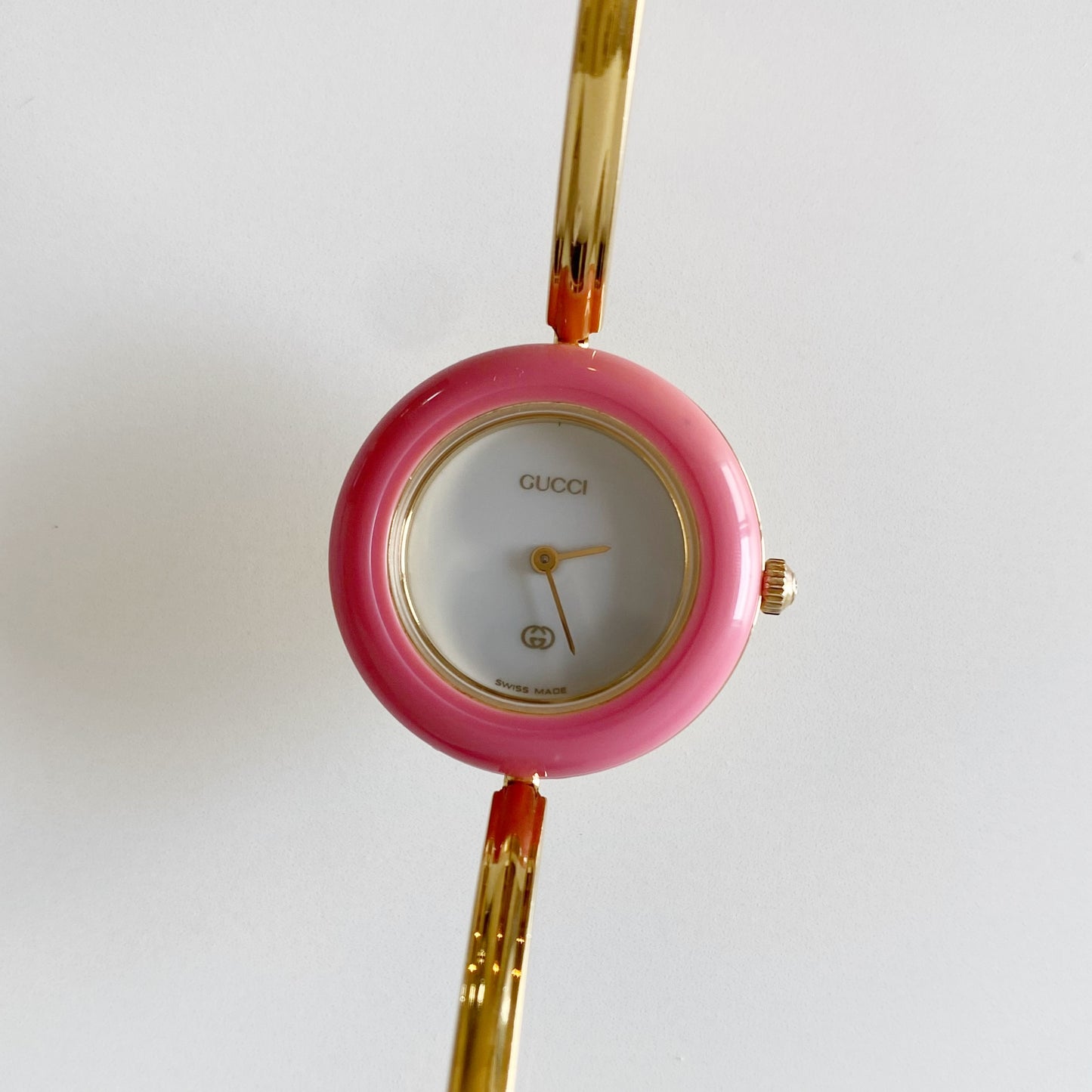 Gucci 1990s Interchangeable Bezel Gold Plated Bangle Watch with 12 bezels, case
