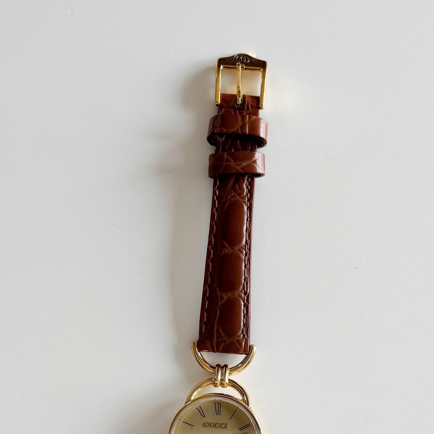 Gucci 1990s Round Dial Gold Plated Watch